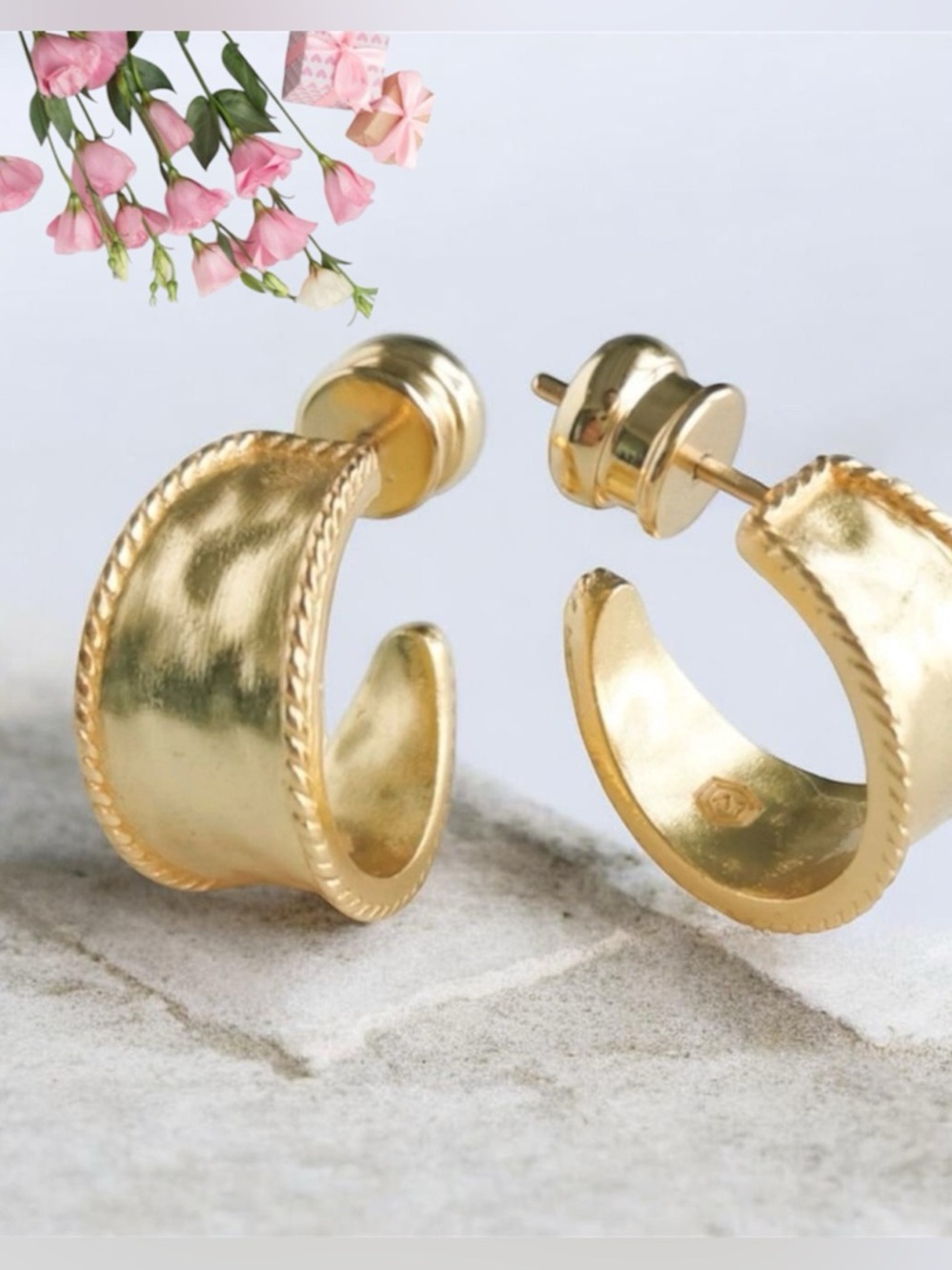 Julie Vos Savoy Extra Small Hoop Earrings